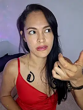 Snapshot of Sara_P10 chatting on 01/06/25, 04:47 Sara P10 online show from 01/06/25, 04:47