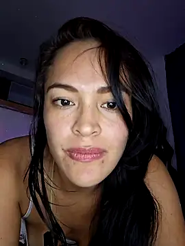 Snapshot of Sara_P10 chatting on 01/20/25, 01:18 Sara P10 online show from 01/20/25, 01:18