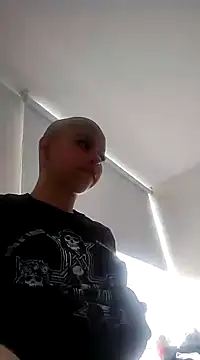 Snapshot of Bitsy_Messy chatting on 12/15/24, 02:27 Bitsy Messy online show from 12/15/24, 02:27