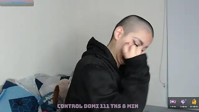 Snapshot of Bitsy_Messy chatting on 01/24/25, 11:37 Bitsy Messy online show from 01/24/25, 11:37