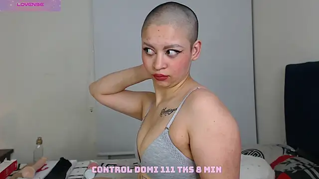 Snapshot of Bitsy_Messy chatting on 02/13/25, 07:35 Bitsy Messy online show from 02/13/25, 07:35