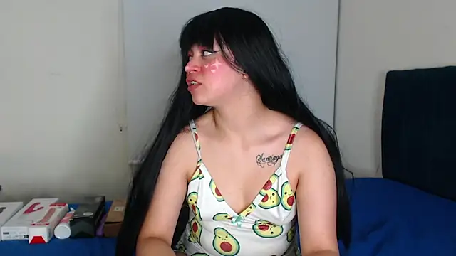 Snapshot of Bitsy_Messy chatting on 03/20/25, 08:09 Bitsy Messy online show from 03/20/25, 08:09