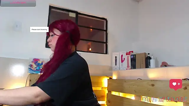 Snapshot of Bitsy_Messy chatting on 10/06/25, 09:01 Bitsy Messy online show from 10/06/25, 09:01