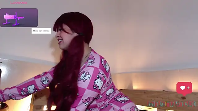 Snapshot of Bitsy_Messy chatting on 10/31/25, 05:41 Bitsy Messy online show from 10/31/25, 05:41