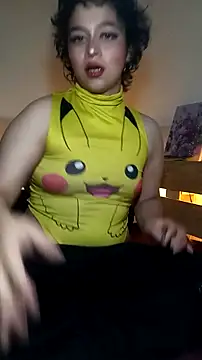 Snapshot of Bitsy_Messy chatting on 11/20/25, 06:02 Bitsy Messy online show from 11/20/25, 06:02