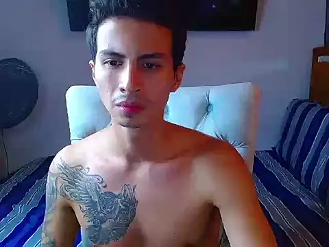 Velk hot online show from 04/18/26, 07:07