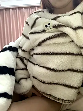 Aimeil online show from 12/14/25, 06:45