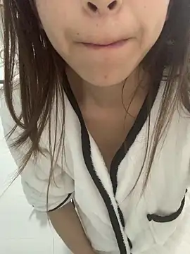 Aimeil online show from 03/31/26, 03:34