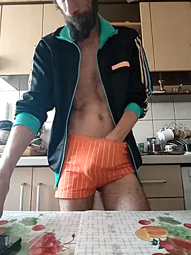 Snapshot of vulpe8400 chatting on 02/16/25, 10:43 vulpe8400 online show from 02/16/25, 10:43