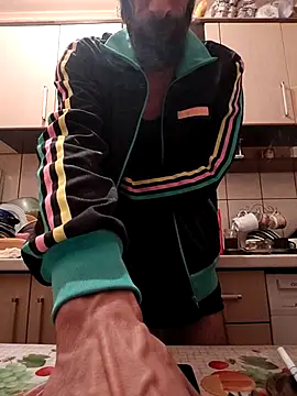 Snapshot of vulpe8400 chatting on 02/26/25, 10:20 vulpe8400 online show from 02/26/25, 10:20