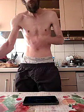 Snapshot of vulpe8400 chatting on 03/06/25, 02:51 vulpe8400 online show from 03/06/25, 02:51