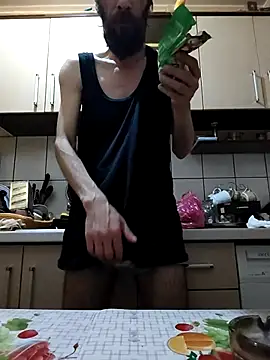 Snapshot of vulpe8400 chatting on 03/11/25, 06:08 vulpe8400 online show from 03/11/25, 06:08