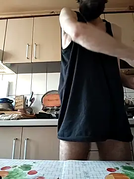 Snapshot of vulpe8400 chatting on 03/12/25, 06:07 vulpe8400 online show from 03/12/25, 06:07