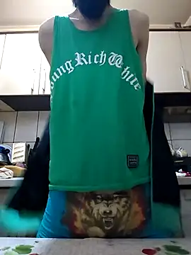 Snapshot of vulpe8400 chatting on 03/14/25, 05:57 vulpe8400 online show from 03/14/25, 05:57