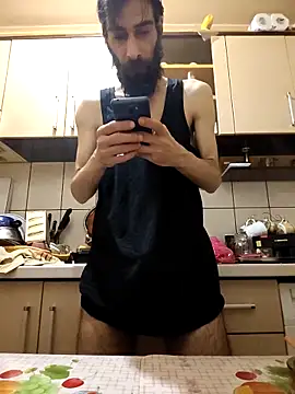 Snapshot of vulpe8400 chatting on 03/15/25, 04:43 vulpe8400 online show from 03/15/25, 04:43