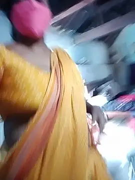 Snapshot of Manju-Telugu chatting on 01/05/25, 09:05 Manju-Telugu online show from 01/05/25, 09:05