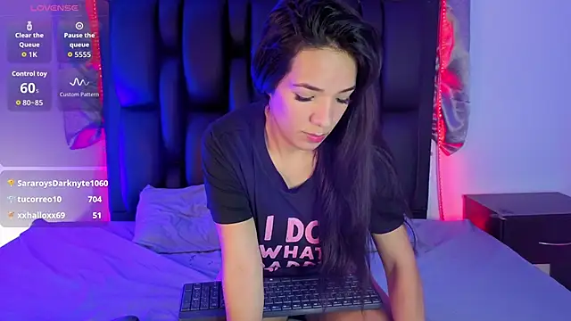 LuciaMoretti  online show from 02/07/26, 03:32