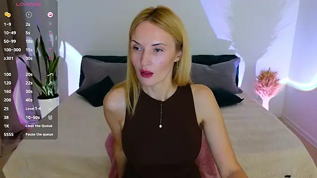 AlisssaRose online show from 11/15/25, 05:20