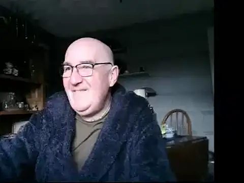 Adamdaddybear online show from 12/12/24, 09:08