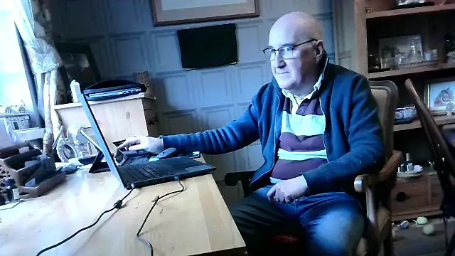 Adamdaddybear online show from 01/28/25, 12:54