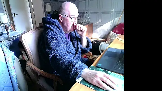 Adamdaddybear online show from 03/20/25, 09:15