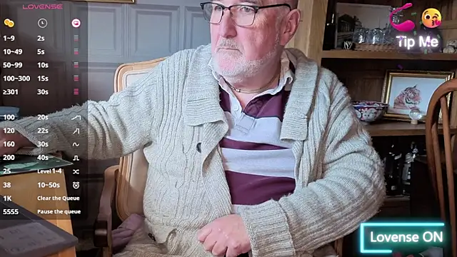 Adamdaddybear online show from 10/25/25, 12:45