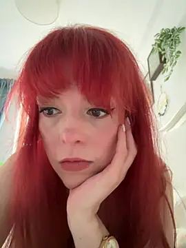 Snapshot of AylaRed chatting on 03/11/26, 02:01 AylaRed online show from 03/11/26, 02:01