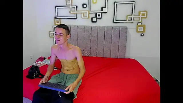 Snapshot of dirty_couple22 chatting on 01/16/26, 01:59 dirty couple22 online show from 01/16/26, 01:59