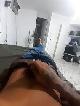 Snapshot of elcobin chatting on 03/18/25, 06:03 elcobin online show from 03/18/25, 06:03