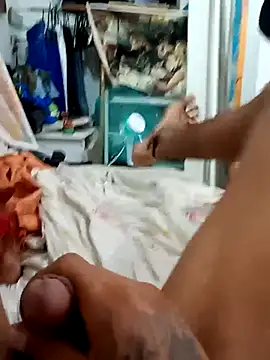 Snapshot of elcobin chatting on 09/21/25, 07:10 elcobin online show from 09/21/25, 07:10