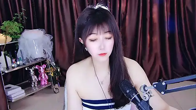 Snapshot of xiaoya666--baby chatting on 03/01/25, 02:34 xiaoya666--baby online show from 03/01/25, 02:34