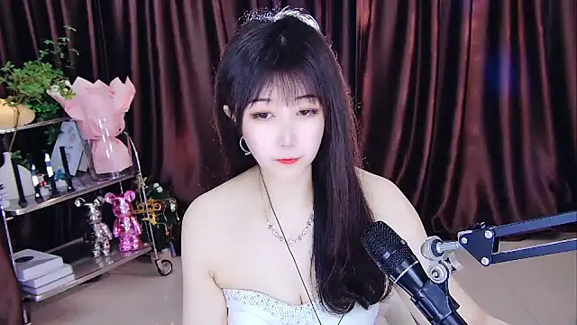 Snapshot of xiaoya666--baby chatting on 03/03/25, 02:26 xiaoya666--baby online show from 03/03/25, 02:26