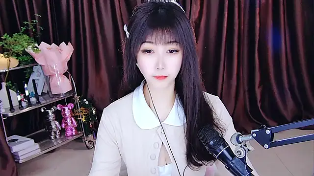 Snapshot of xiaoya666--baby chatting on 03/06/25, 02:29 xiaoya666--baby online show from 03/06/25, 02:29