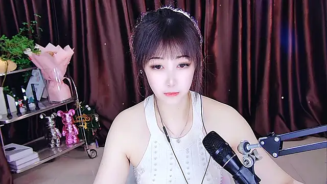 Snapshot of xiaoya666--baby chatting on 03/08/25, 02:12 xiaoya666--baby online show from 03/08/25, 02:12