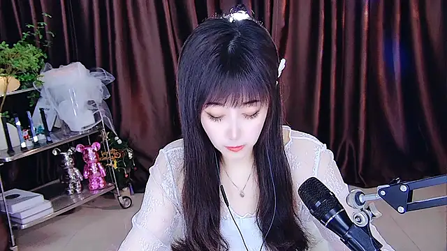 Snapshot of xiaoya666--baby chatting on 03/17/25, 01:35 xiaoya666--baby online show from 03/17/25, 01:35