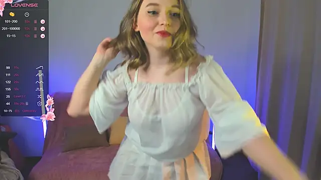 Snapshot of alysia_storm chatting on 03/01/25, 04:44 alysia storm online show from 03/01/25, 04:44