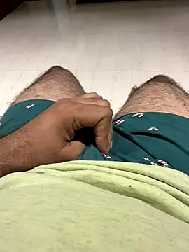 Snapshot of cryptoman1119 chatting on 11/23/25, 03:56 cryptoman1119 online show from 11/23/25, 03:56