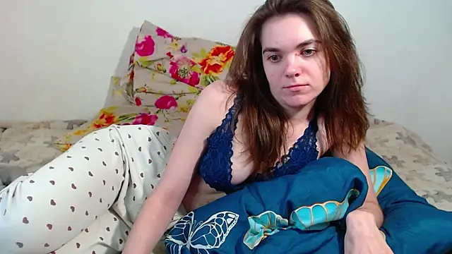 Snapshot of SallyMkn chatting on 05/03/26, 04:02 SallyMkn online show from 05/03/26, 04:02