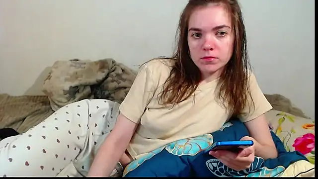 Snapshot of SallyMkn chatting on 05/27/26, 12:02 SallyMkn online show from 05/27/26, 12:02