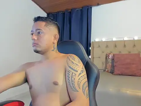 Snapshot of Michael_Acosta chatting on 02/09/25, 11:58 Michael Acosta online show from 02/09/25, 11:58