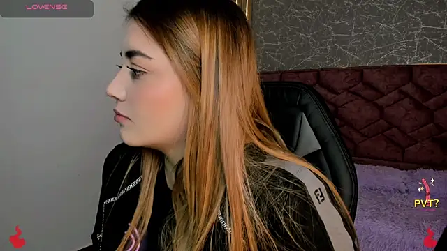 Lucia star   online show from 01/13/25, 06:05