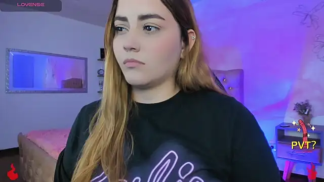 Lucia star   online show from 02/14/25, 05:30