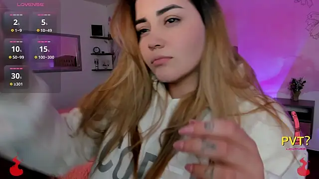 Lucia star   online show from 03/18/25, 06:14