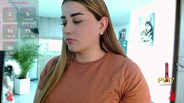 Lucia star   online show from 11/26/25, 02:01