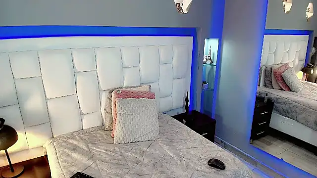 CuteAri online show from 01/31/25, 12:17