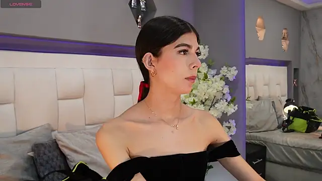 CuteAri online show from 10/03/25, 08:06