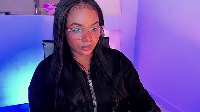 Snapshot of IvyBliss8 chatting on 01/28/25, 11:49 IvyBliss8 online show from 01/28/25, 11:49