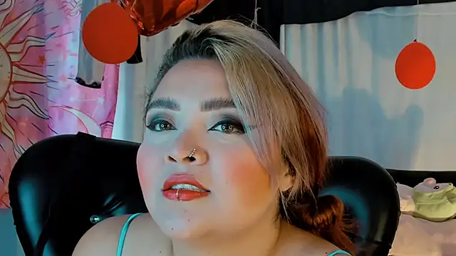 Snapshot of Agatha_humidity chatting on 02/19/25, 07:16 Agatha humidity online show from 02/19/25, 07:16