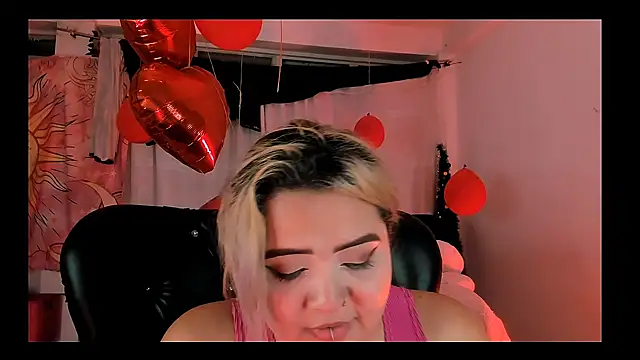 Snapshot of Agatha_humidity chatting on 02/24/25, 03:23 Agatha humidity online show from 02/24/25, 03:23