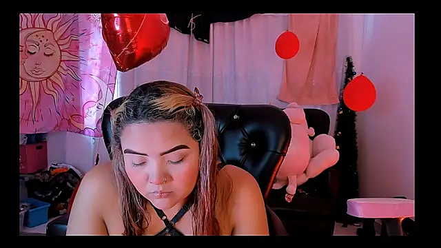 Snapshot of Agatha_humidity chatting on 02/27/25, 06:53 Agatha humidity online show from 02/27/25, 06:53